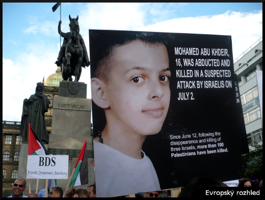 Demonstrace za ukončení bombardování Gazy. Praha, 14. 7. 2014