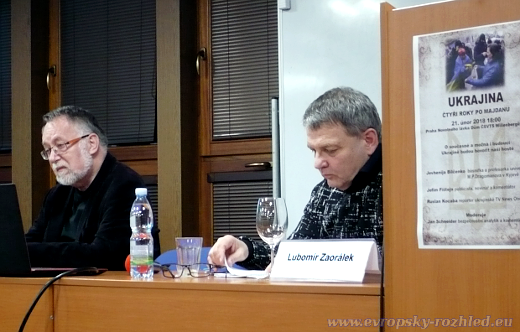 Lubomír Zaorálek během přednášky Ukrajina čtyři roky po Majdanu ve Willenbergově sále, Praha
