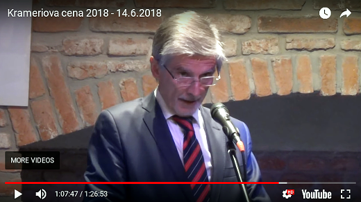 Peter Weiss, velvyslanec Slovenské republiky v České republice, během přebírání Krameriovy ceny pro Jána Kuciaka in memoriam.