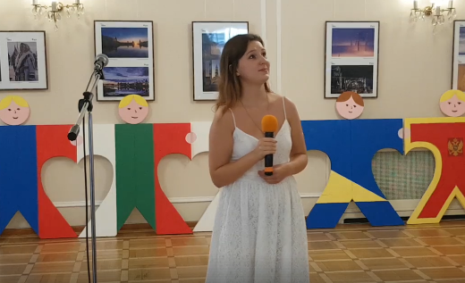 Ruská studentka pražské konzervatoře Anastasia Gracheva ohromila svým talentem celý Křišťálový sál.