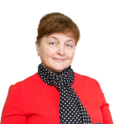Rimma Shkrebko je členka a tajemnice místní rady politické strany «ЕДИНАЯ РОССИЯ»